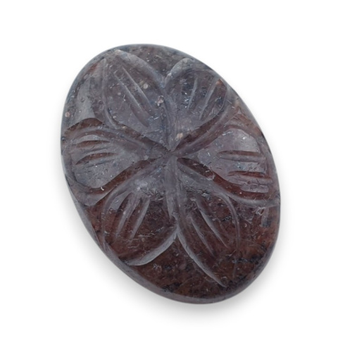 Kwarc truskawkowy kaboszon carving 25x18 mm nr 76 Kwarc truskawkowy kaboszon carving 25x18 mm nr 76