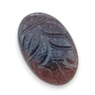Kwarc truskawkowy kaboszon carving 29x19 mm nr 28