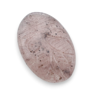 Kwarc truskawkowy kaboszon carving 31x20 mm nr 31
