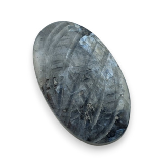 Larvikit kaboszon carving 29x17 mm nr 8