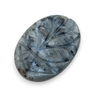 Larvikit kaboszon carving 29x20 mm nr 4