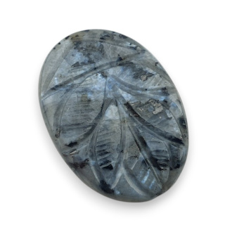 Larvikit kaboszon carving 29x20 mm nr 4