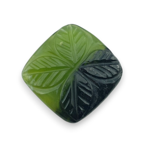 Nefryt kaboszon carving 21x21 mm nr 88 Nefryt kaboszon carving 21x21 mm nr 88