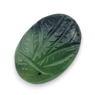 Nefryt kaboszon carving 24x17 mm nr 58