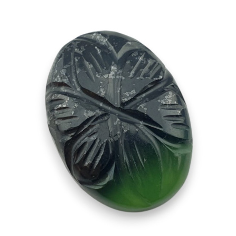 Nefryt kaboszon carving 24x18 mm nr 82 Nefryt kaboszon carving 24x18 mm nr 82