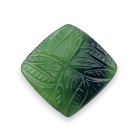 Nefryt kaboszon carving 24x24 mm nr 20 Nefryt kaboszon carving 24x24 mm nr 20