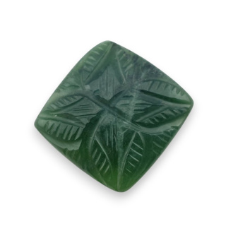 Nefryt kaboszon carving 25x24 mm nr 28