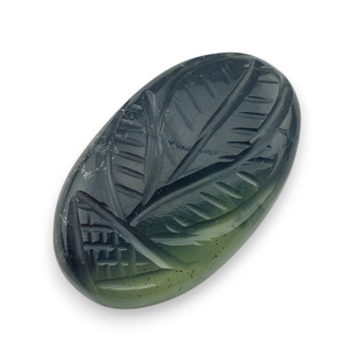 Nefryt kaboszon carving 29x18 mm nr 79