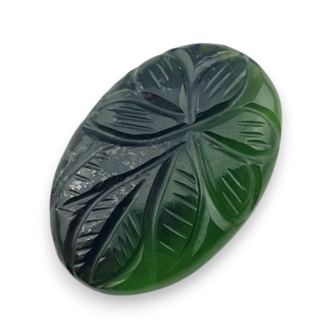 Nefryt kaboszon carving 31x21 mm nr 7 Nefryt kaboszon carving 31x21 mm nr 7