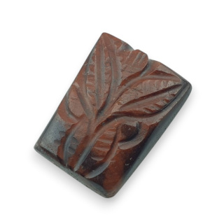 Tygrysie oko czerwone kaboszon carving 21x16 mm nr 25