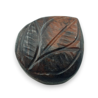 Tygrysie oko czerwone kaboszon carving 22x21 mm nr 60
