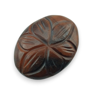 Tygrysie oko czerwone kaboszon carving 24x18 mm nr 68