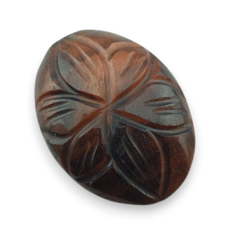 Tygrysie oko czerwone kaboszon carving 24x18 mm nr 68