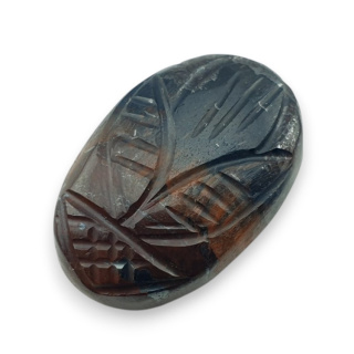 Tygrysie oko czerwone kaboszon carving 27x18 mm nr 61