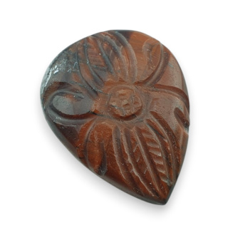 Tygrysie oko czerwone kaboszon carving 27x21 mm nr 29