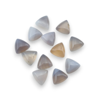 Agat szary kaboszon trylion 10x10 mm 1 szt