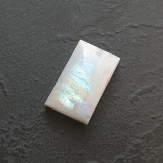 Kamień księżycowy kaboszon 19x12 mm nr A389