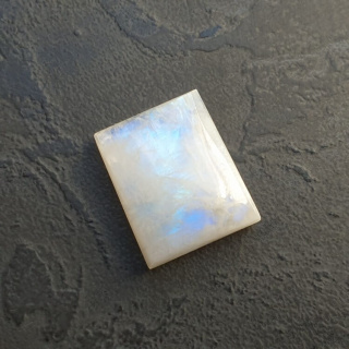 Kamień księżycowy kaboszon 20x16 mm nr A351