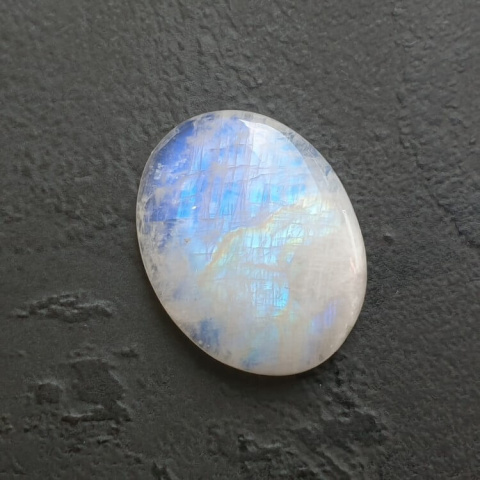 Kamień księżycowy kaboszon 23x18 mm nr A414 Kamień księżycowy kaboszon 23x18 mm nr A414