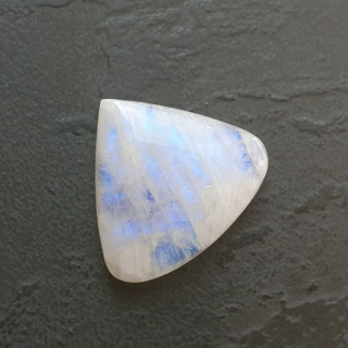 Kamień księżycowy kaboszon 24x22 mm nr A381
