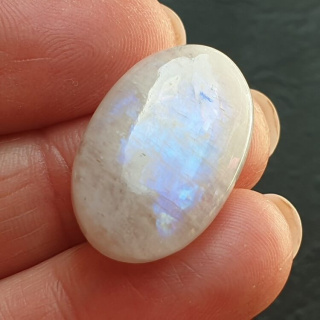 Kamień księżycowy kaboszon 25x16 mm nr A386