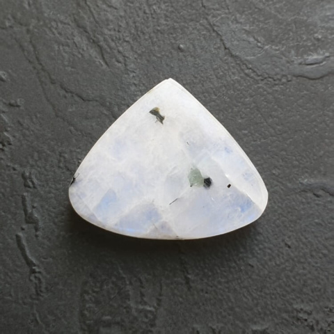 Kamień księżycowy kaboszon 25x21 mm nr A417 Kamień księżycowy kaboszon 25x21 mm nr A417
