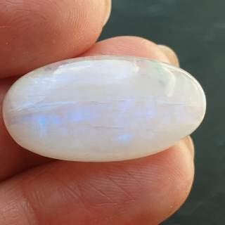 Kamień księżycowy kaboszon 27x14 mm nr A366