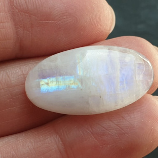 Kamień księżycowy kaboszon 27x14 mm nr A376