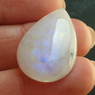 Kamień księżycowy kaboszon 27x19 mm nr A391