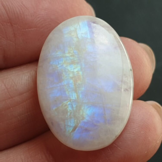 Kamień księżycowy kaboszon 27x19 mm nr A412