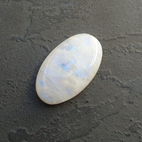 Kamień księżycowy kaboszon 30x18 mm nr A290 Kamień księżycowy kaboszon 30x18 mm nr A290