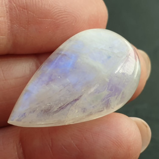 Kamień księżycowy kaboszon 30x18 mm nr A349