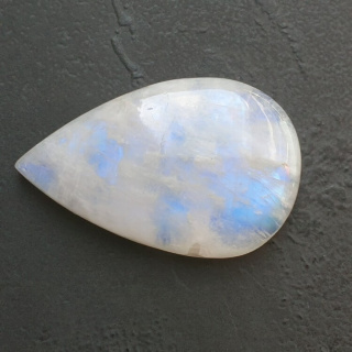 Kamień księżycowy kaboszon 33x21 mm nr A359