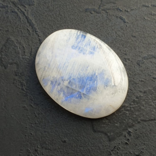 Kamień księżycowy kaboszon 33x25 mm nr A287
