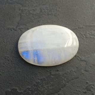 Kamień księżycowy kaboszon 34x23 mm nr A325