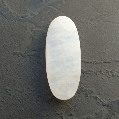 Kamień księżycowy kaboszon 36x15 mm nr A299 Kamień księżycowy kaboszon 36x15 mm nr A299