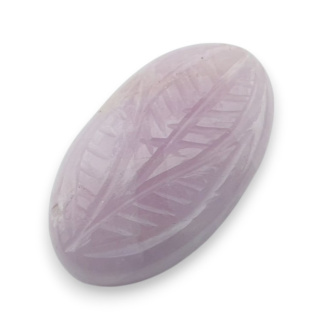 Kunzyt kaboszon carving 24x14 mm nr 19