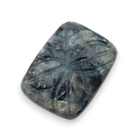 Larvikit kaboszon carving 20x15 mm nr 81 Larvikit kaboszon carving 20x15 mm nr 81