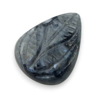 Larvikit kaboszon carving 20x16 mm nr 56