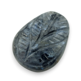 Larvikit kaboszon carving 23x18 mm nr 17
