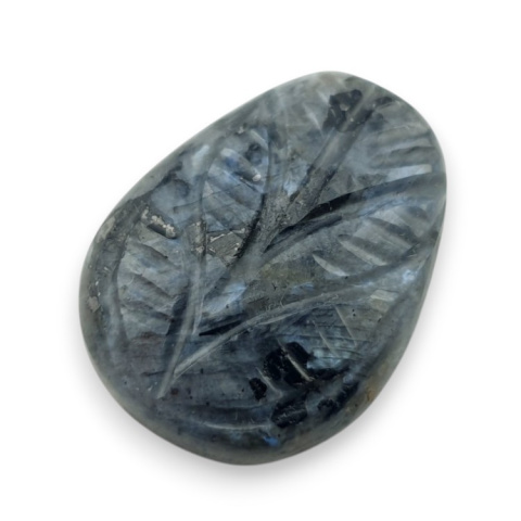 Larvikit kaboszon carving 23x18 mm nr 17 Larvikit kaboszon carving 23x18 mm nr 17