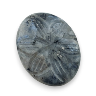 Larvikit kaboszon carving 24x18 mm nr 36