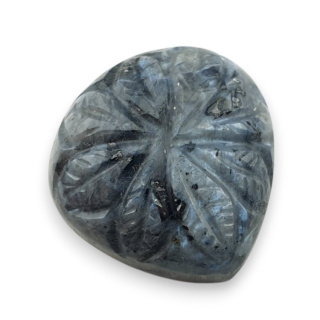Larvikit kaboszon carving 24x22 mm nr 76