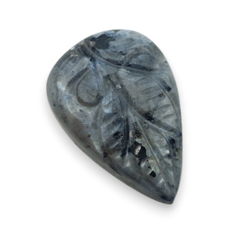 Larvikit kaboszon carving 26x18 mm nr 40