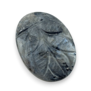 Larvikit kaboszon carving 26x19 mm nr 20