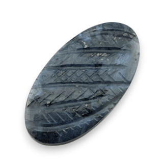 Larvikit kaboszon carving 27x15 mm nr 25
