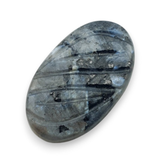 Larvikit kaboszon carving 27x16 mm nr 23