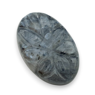 Larvikit kaboszon carving 27x17 mm nr 32