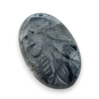 Larvikit kaboszon carving 27x17 mm nr 34