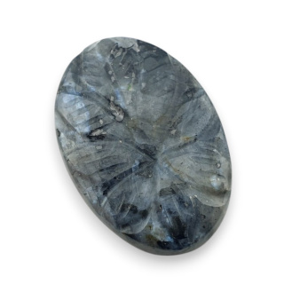 Larvikit kaboszon carving 27x19 mm nr 46